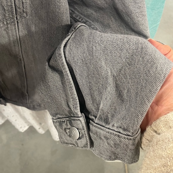 Pilcro The Weston Denim Boyfriend Jacket/ Smoke Wash/ Small - Picture 6 of 7